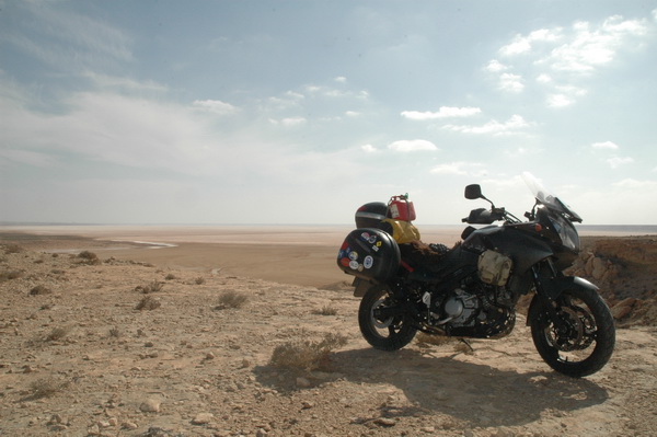 Suzuki Vstrom en el Sáhara